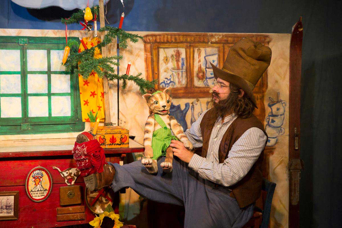 Petterson kriegt Weihnachtsbesuch