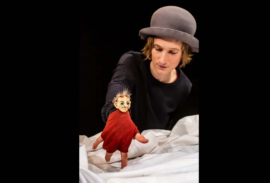 Lichgestöber - Schneegefunkel Theater Miamou